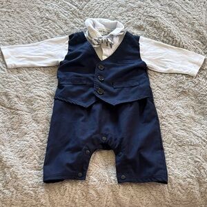 Baby boy 3-6 month christening wedding one piece suit with bow tie